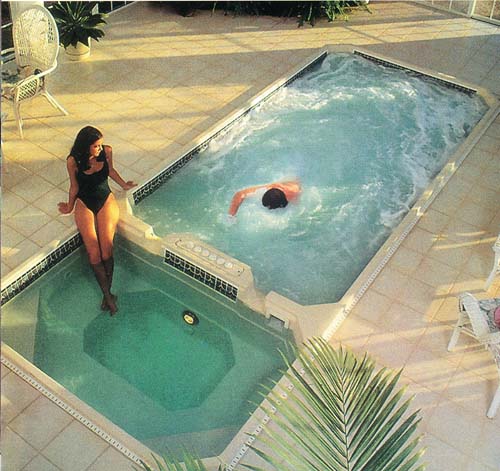 02 DELUXE SWIM & SPA POOL