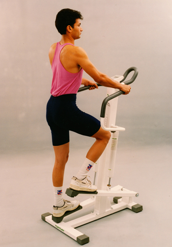 04 POWER STEPPER